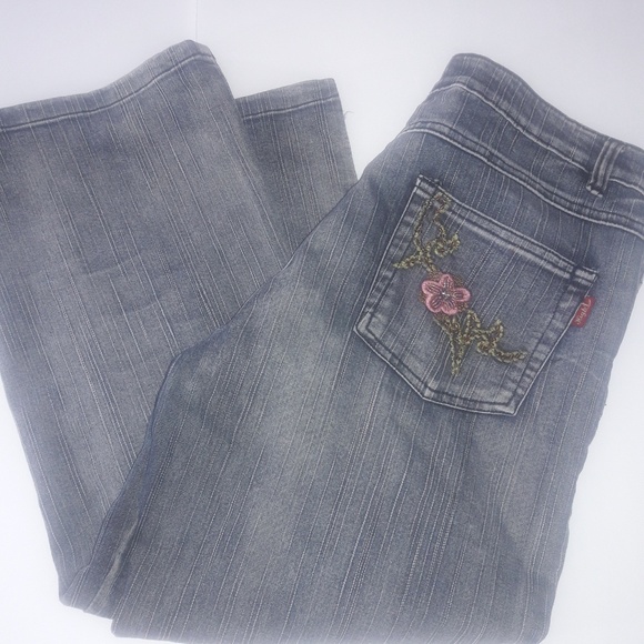 Beautiful High Embroidered Bottoms - Picture 6 of 6